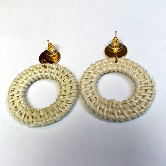 NEW Boho Rattan Wicker Circle Earrings - Picture 2 of 4